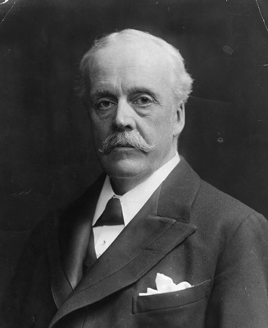 Arthur James Balfour.