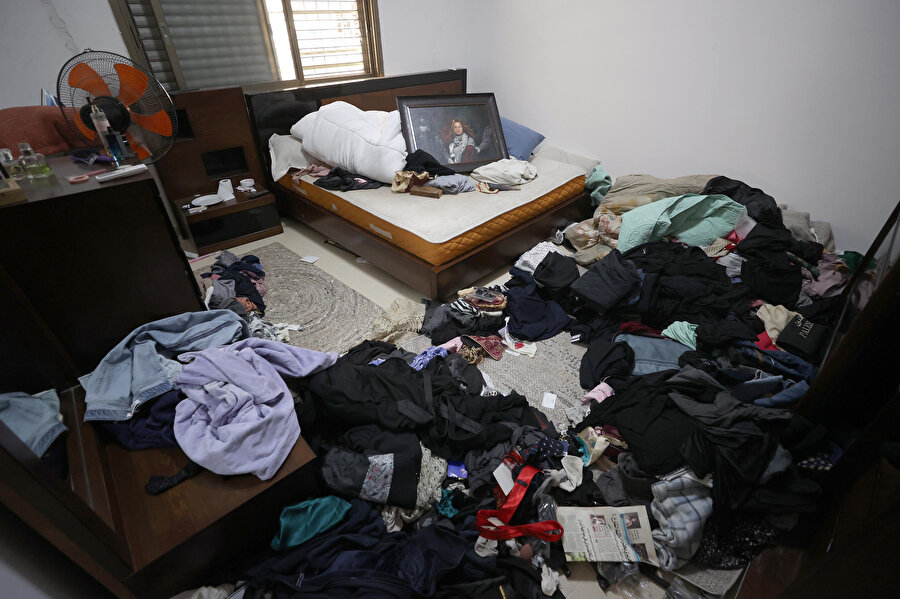 İsrail baskınının ardından Temimi ailesinin evi.