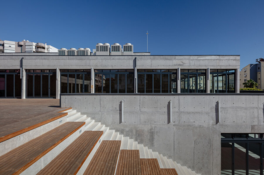 Türkan Şoray Kültür Merkezi, koridor. Fotoğraf: URL-3 (Yercekim Architectural Photograph) 