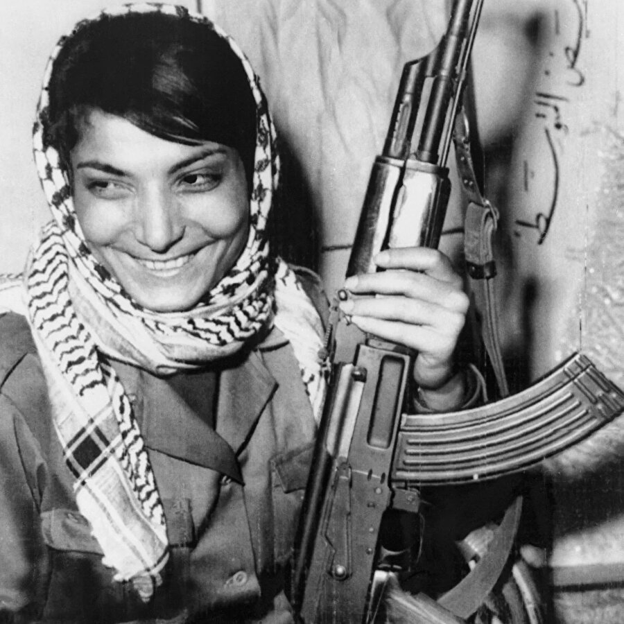 Filistin Halk Kurtuluş Örgütü'nün bir üyesi olan Leyla Halid, 1967 Kara Eylül olaylarını takip eden yıl, üçü eş zamanlı olmak üzere dört uçak kaçırma eylemine katıldı, 1969'da yaptığı eylemle dikkatleri büyük ölçüde üzerine çekti.