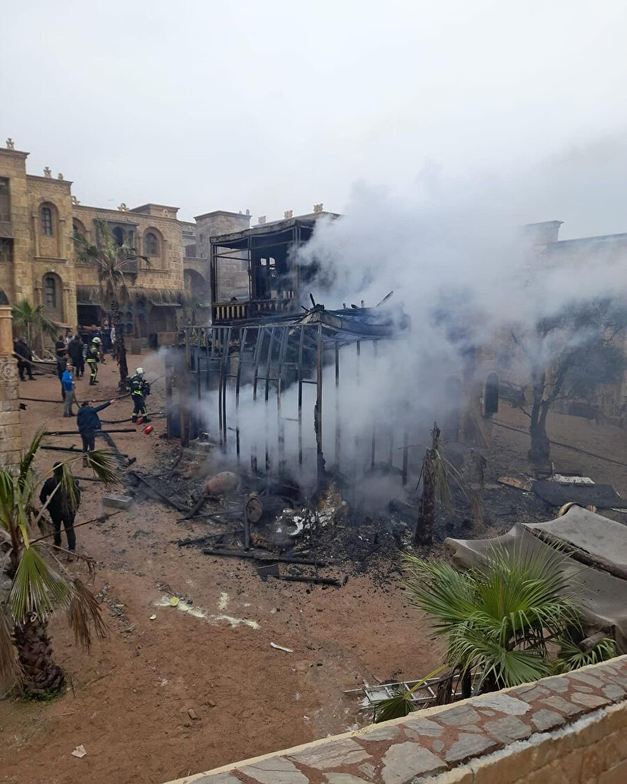 Dizi çekilen film platosunda yangın