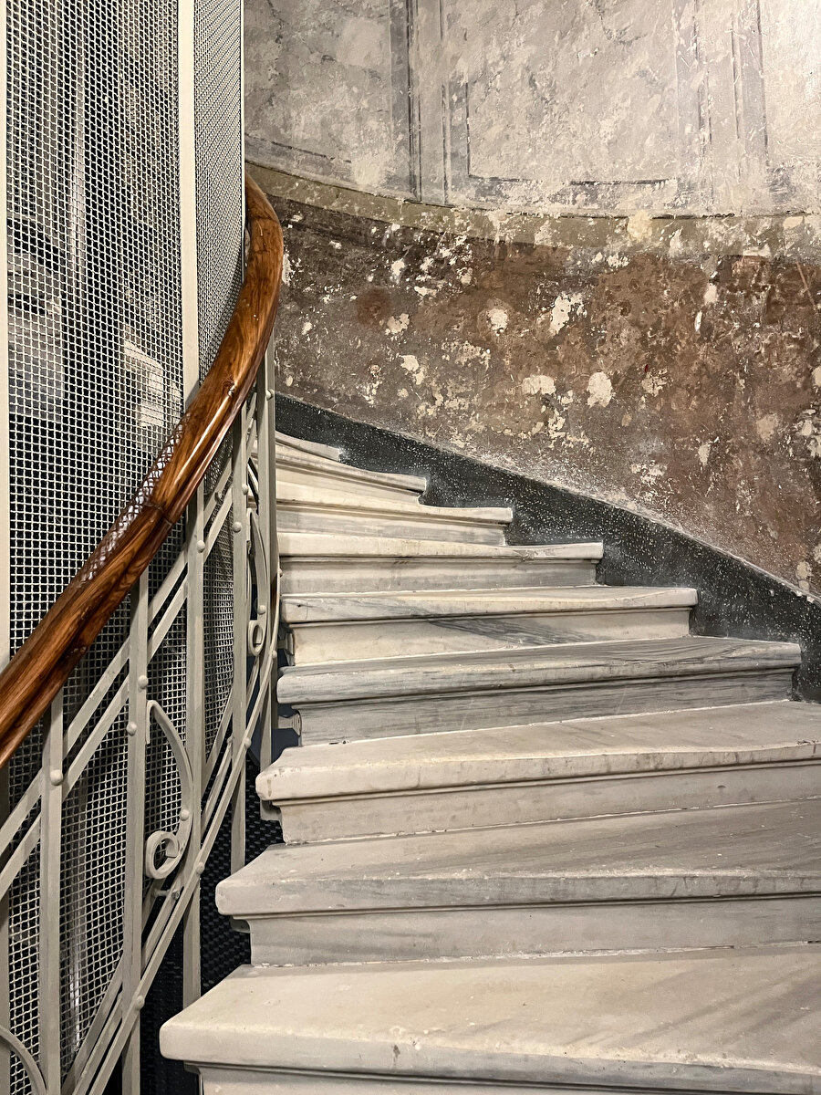 Türkiye İş Bankası Resim Heykel Müzesi, tarihi merdiven. Fotoğraf: Uluç Algan