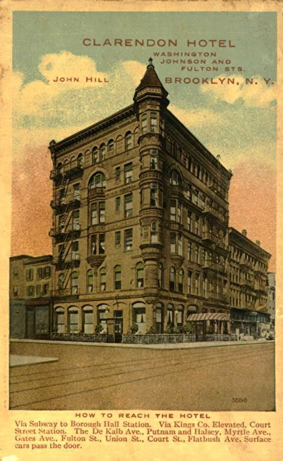 Frederick Thomas'ın baş komi olarak çalıştığı Brooklyn'deki New Clarendon Hotel.