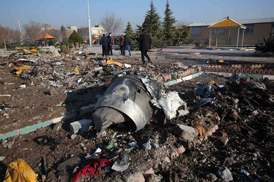 İran'ın vurduğu Ukrayna'ya seyreden uçakta bulunan 176 kişilik yolcu ve mürettebattan kurtulan olmadı.