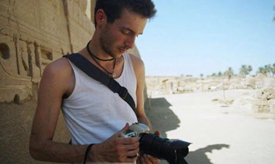 İngiliz Thomas Hurndall, fotoğrafçılık öğrencisi, Uluslararası Dayanışma Hareketi gönüllüsü ve İsrail militanlarının Filistin topraklarını işgaline karşı duran genç bir aktivistti.