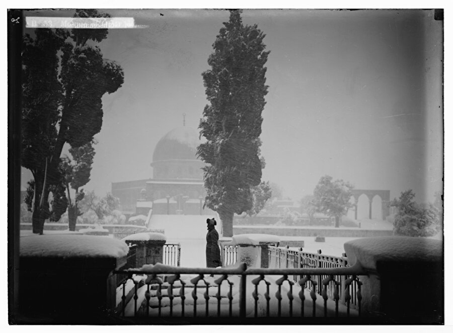 Karlar altında Kudüs