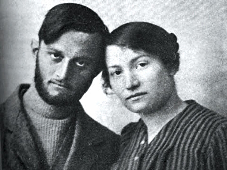 Nili casus çetesinden Avşalom Feinberg ve Sarah Aaronsohn, 1916.