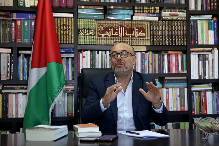 Filistin Kültür Bakanı Atıf Ebu Seyf.