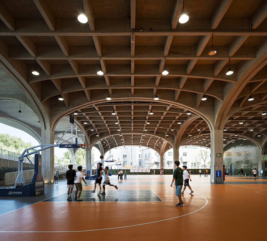 Shaoxing Üniversitesi Kapalı Spor Alanı iç mekan tasarımı.