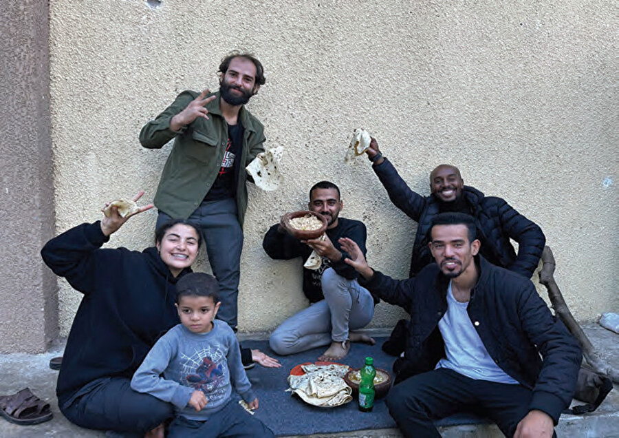 Gazze insafsızca bombalanmaya devam ediyor...