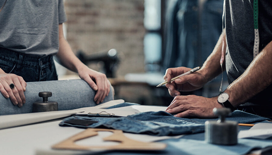 Yaklaşık 1,5 milyon kişiye istihdam sağlayan Tekstil ve Hazır Giyim sektöründeki istihdam kaybı dokuz ayda 200 bine kadar ulaştı.