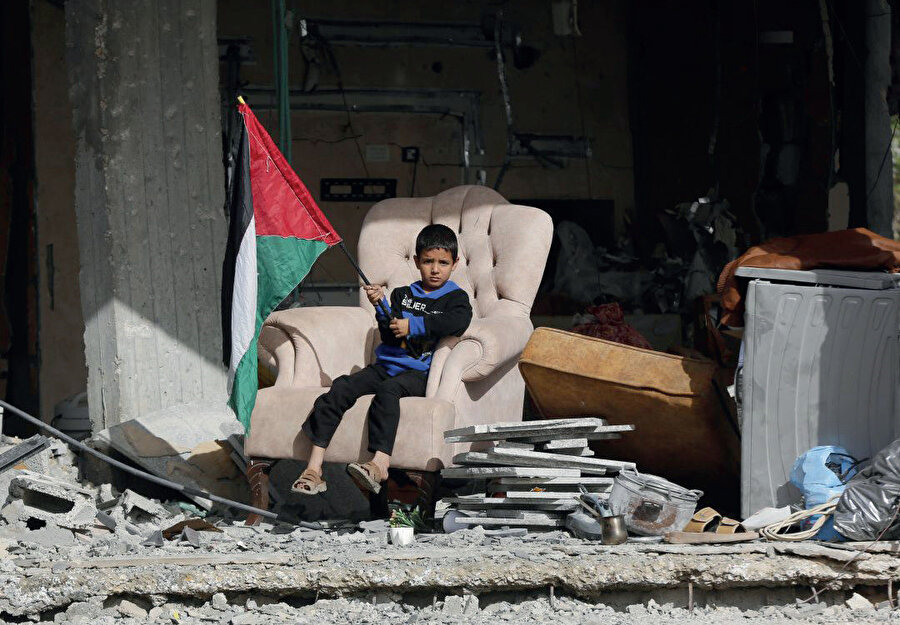 Dünya kamuoyu, Gazze’de yaşanan vahşet karşısında İsrail sorununun çözülmesi gerektiği konusunda fikir birliğine varmış durumda.