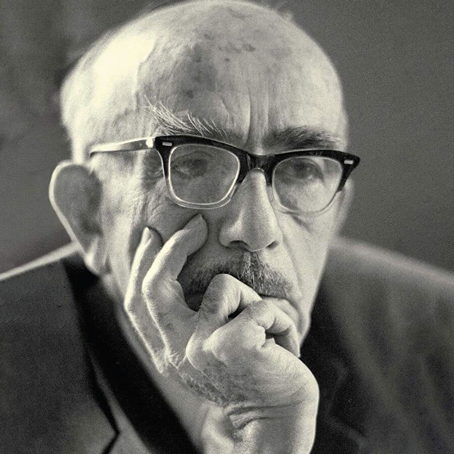 Yakup Kadri Karaosmanoğlu.