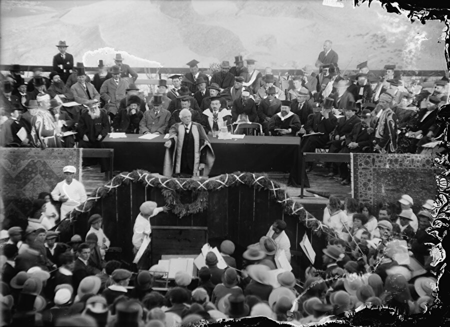 İsrail'de olağanüstü bir yüksek öğrenim kurumunun yolunu açan adam: Balfour