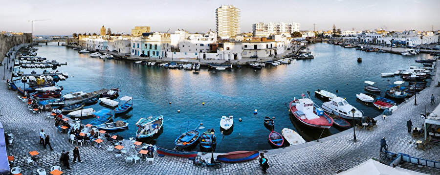 Tarihî liman, 19. yüzyılın sonlarına kadar bölgenin ekonomik ve ticari faaliyetlerin merkezi konumundaydı.