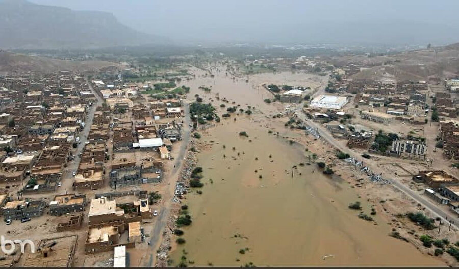 Yemen'deki sel felaketlerinde 1 vatandaş yaşamını yitirdi.