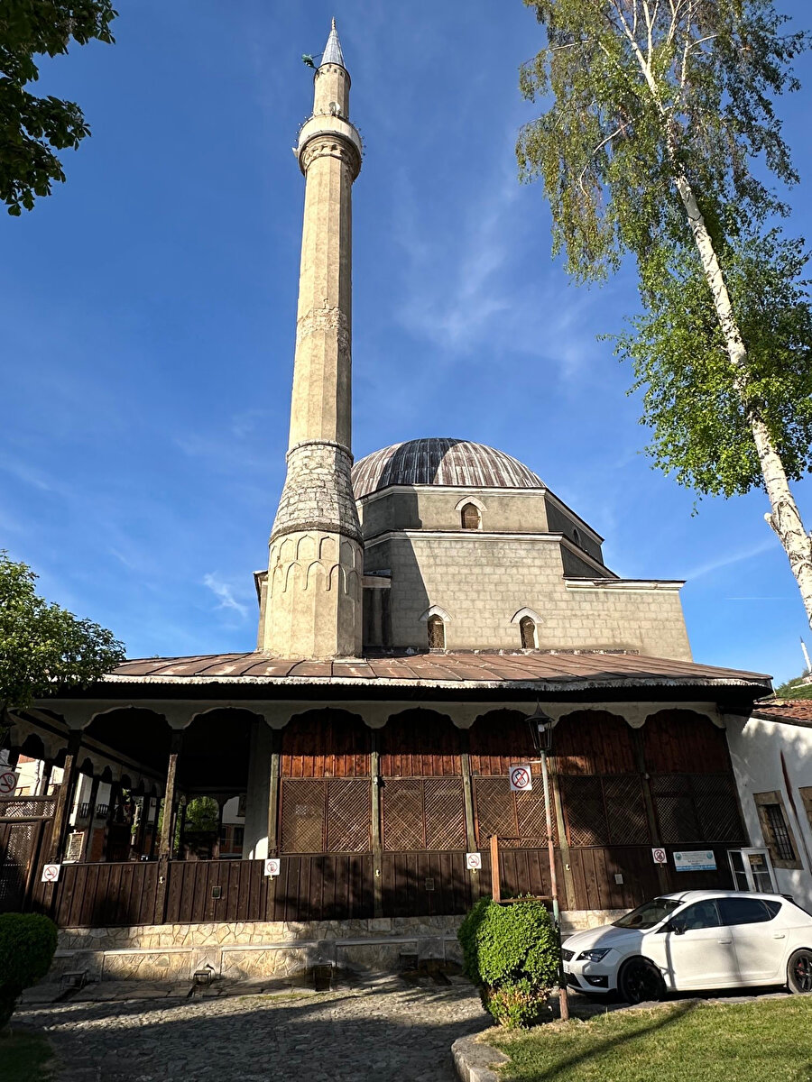 Gazi Mehmed Paşa/Bayraklı Camii.