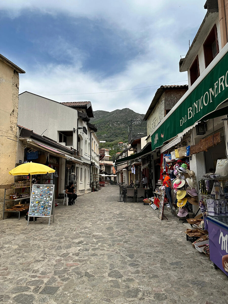 Bar Eski Şehir.