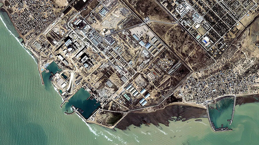 Günümüzde uluslararası krize neden olan nükleer santrallerden birisi de Buşehr’de bulunmaktadır.