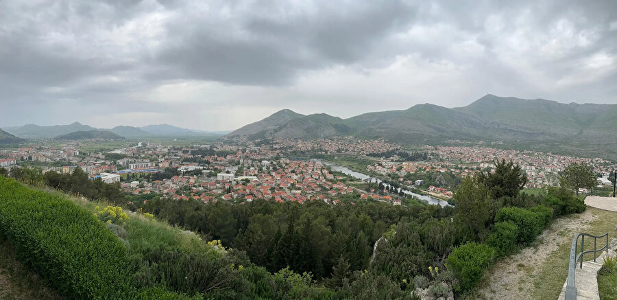 Manastırdan şehir manzarası