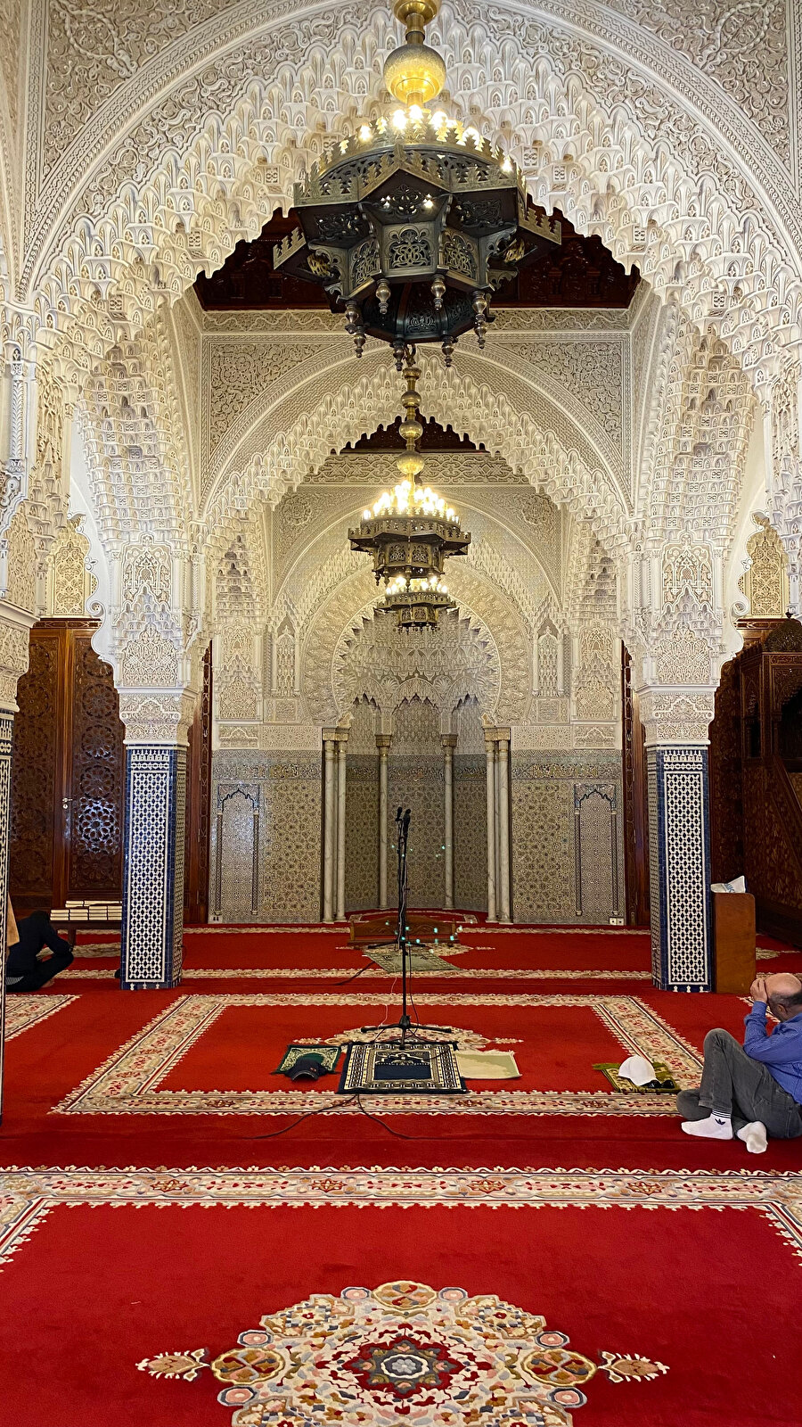 Hassan Camii'nin içi