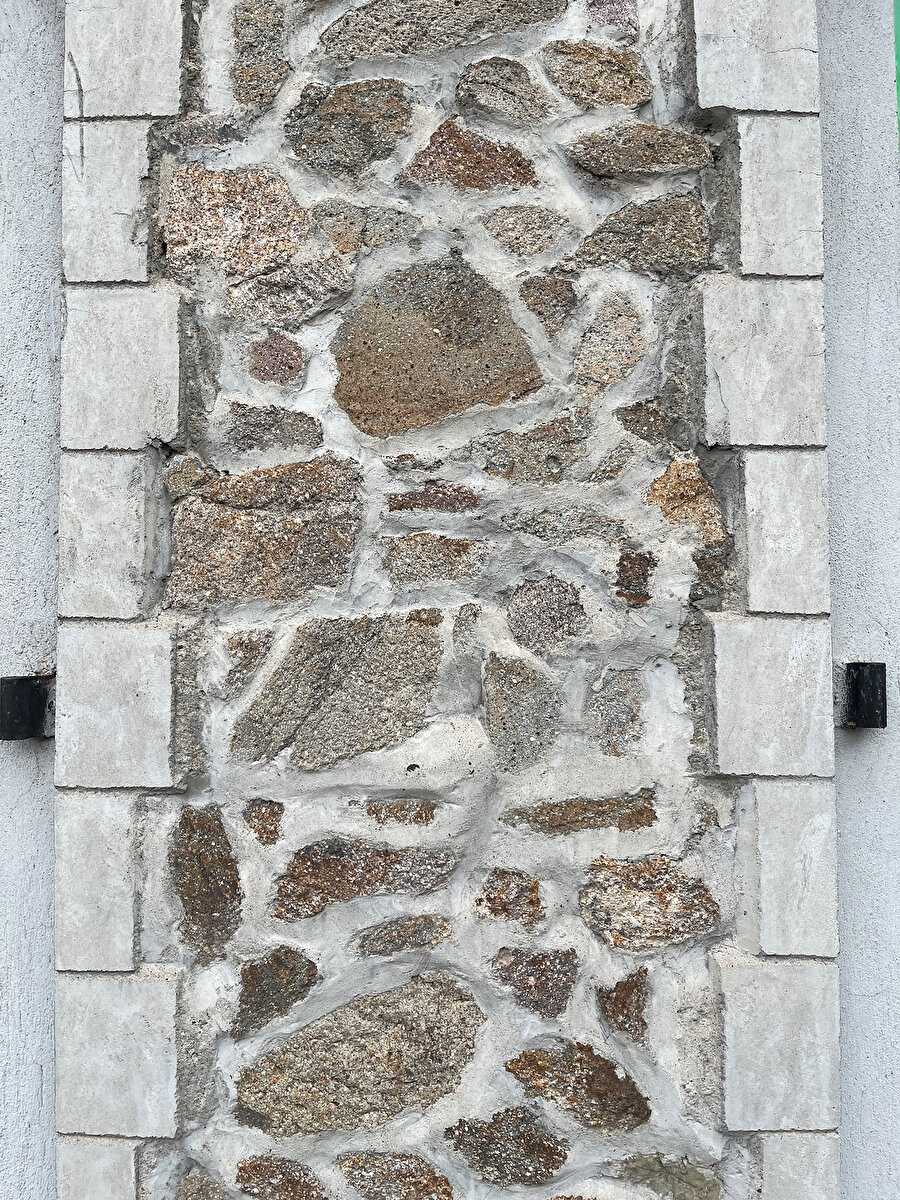 Cer Modern, taş duvar detayı. Fotoğraf: Uluç Algan 