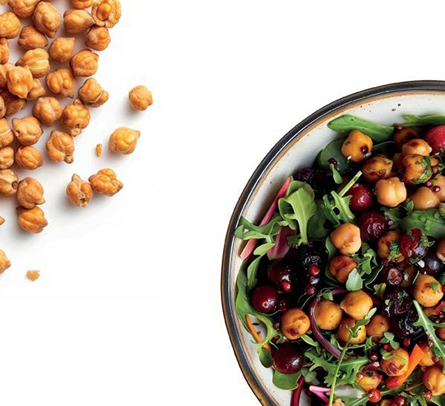 Semizotlu çıtır nohut salatası.