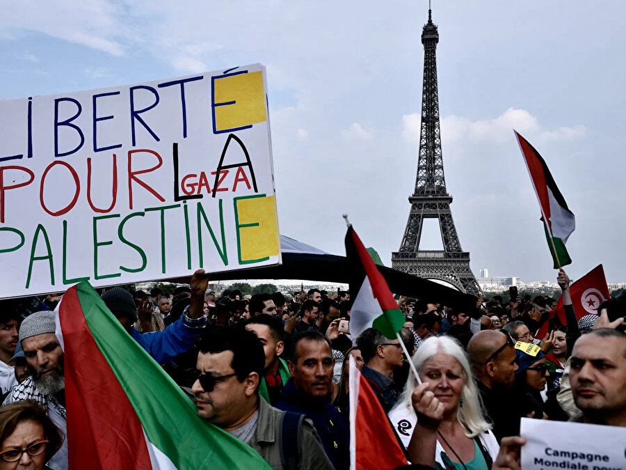 İsrail'e desteği ile bilinen Fransa, son zamanlarda tutum değişikliğine giderek Filistin'in BM'ye tam üyeliğini açıkça destekledi.