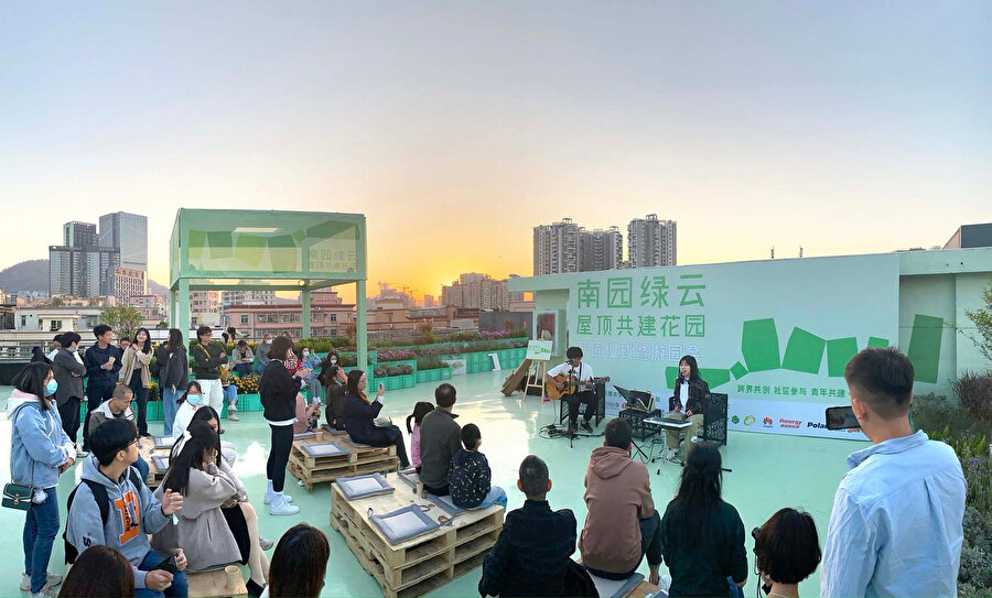 Çatı bahçesi aynı zamanda etkinlik gruplarına da kiralanabiliyor.