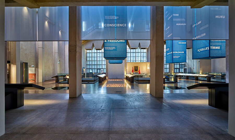 Mimari tasarım Emre Arolat tarafından yapılıyor.