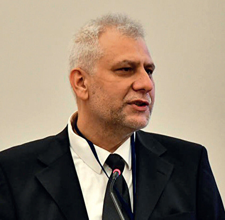 Prof. Dr. Hakan Tunahan.