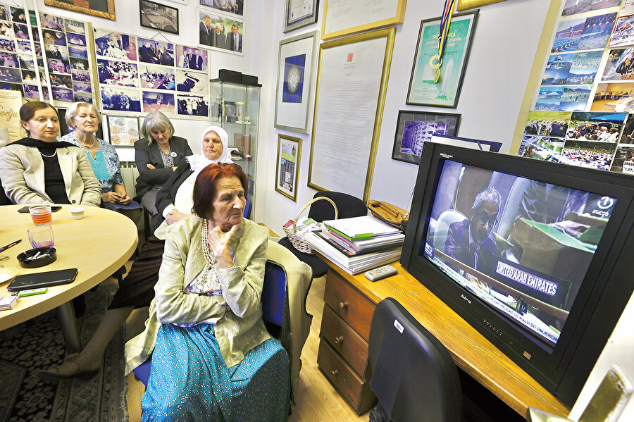 BM Genel Kurulu’nun, 11 Temmuz'un "Srebrenitsa Soykırımı'nı Anma Günü" ilan edilmesine ilişkin karar tasarısını kabul etmesi, Bosna Hersek'in başkenti Saraybosna'da memnuniyetle karşılandı.