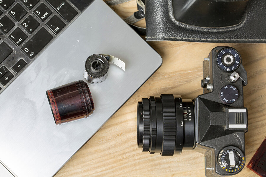 Fotoğraftan imaja: Değişen manzara ve geleceğe bakış.