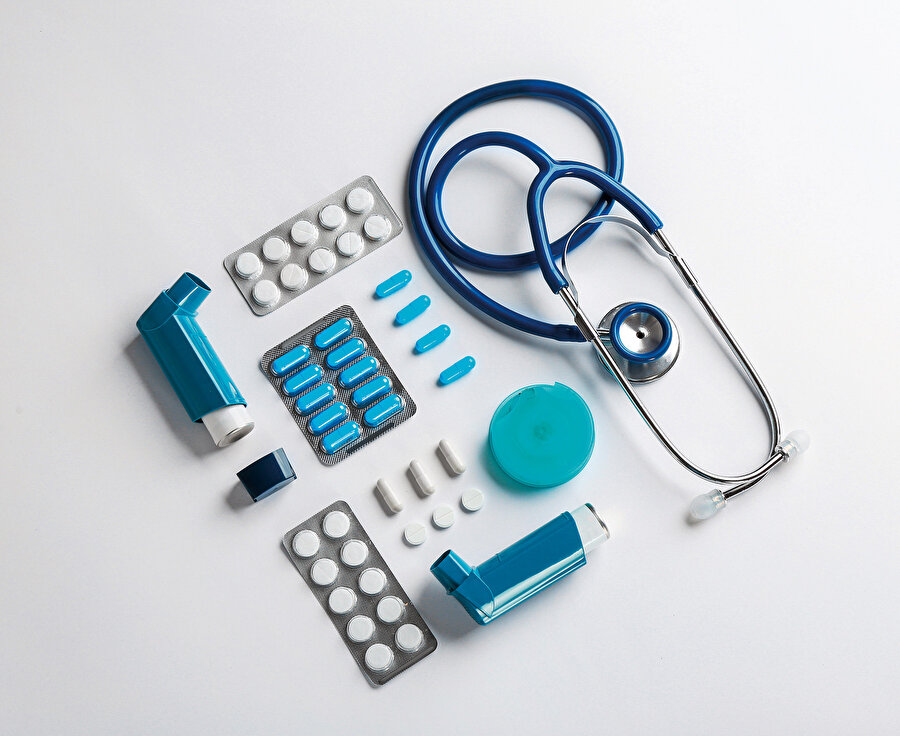 Burada dikkat edilecek nokta, hırıltının ve veya nefes tıkanmasının burundan mı, göğüsten mi geldiğini anlamaktır. Burundan olan sıkıntılarda o ilaçlar pek işe yaramaz.