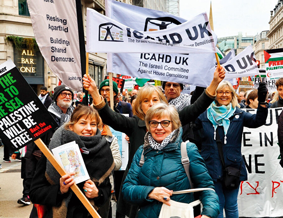 İsrail Ev Yıkımlarına Karşı Komite, yerleşimcilere karşı mücadele eden bir gruptur. Filistinlilerin evlerini yıkma politikalarına karşı şiddet içermeyen direniş araçlarını kullanmaktadırlar. Jeff Halper adında bir antropoloji profesörü ve 8 arkadaşı tarafından kurulan örgüt Yahudi-Arap tek bir demokratik devlet tahayyül etmektedir.