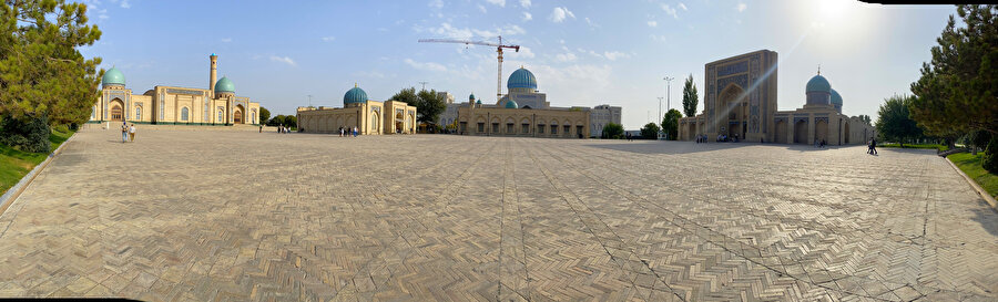 Hazreti İmam Külliyesi
