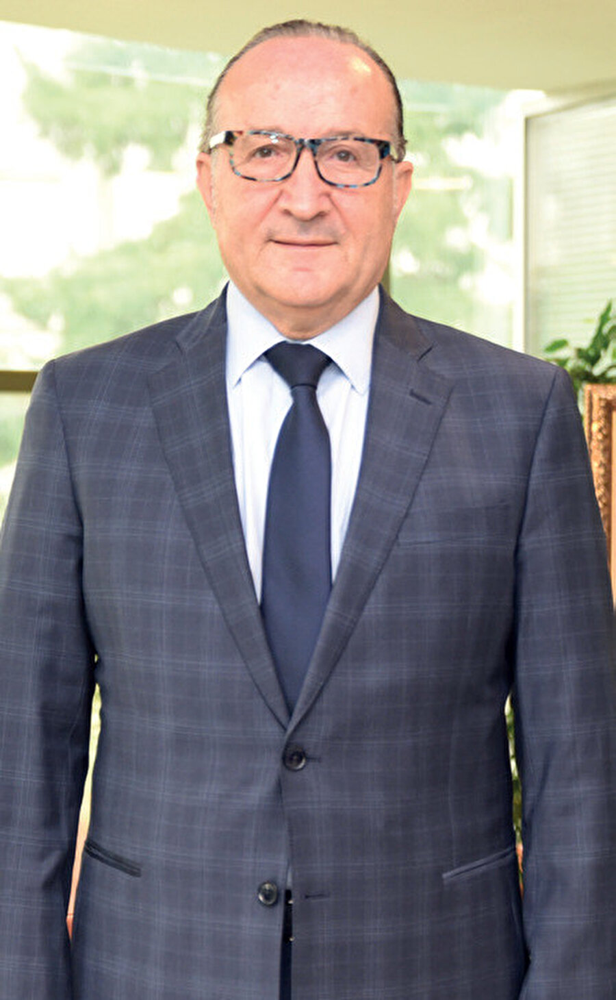 Ayhan Zeytinoğlu.