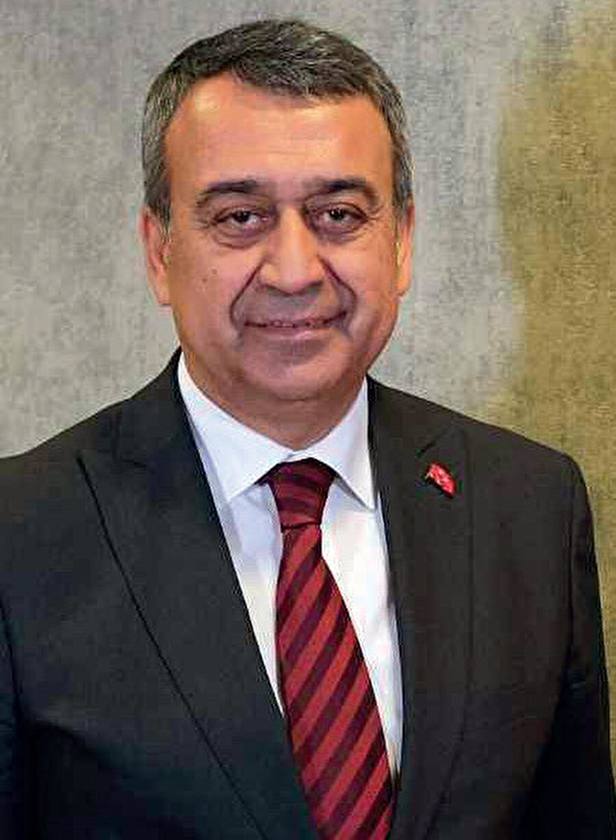 Ahmet Fikret Kileci.