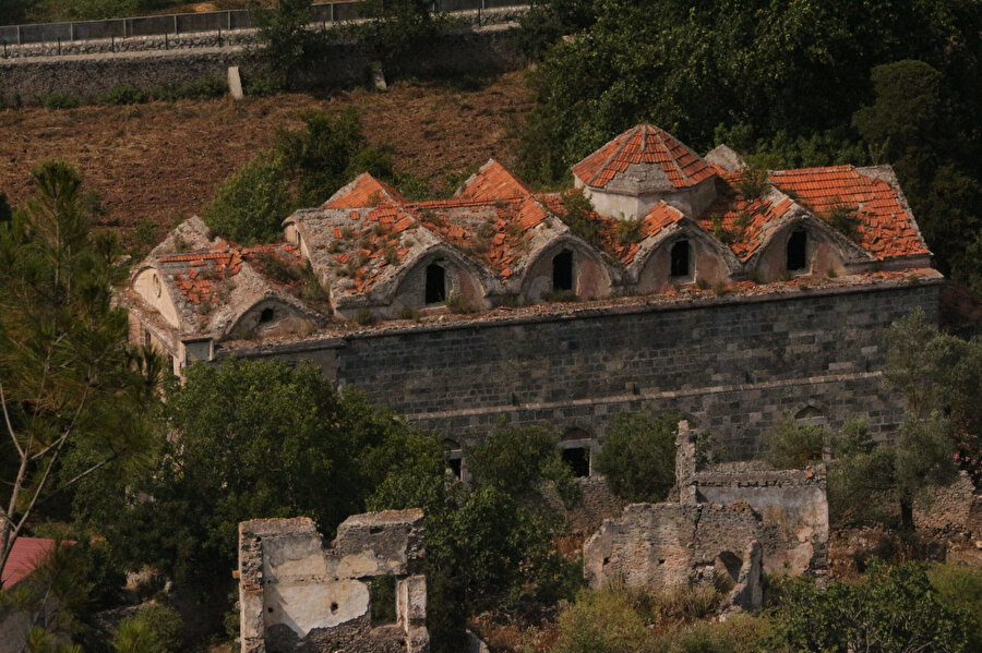 Kayaköy, Aşağı Kilise (Panayia Pirgiotissa Klisesi).