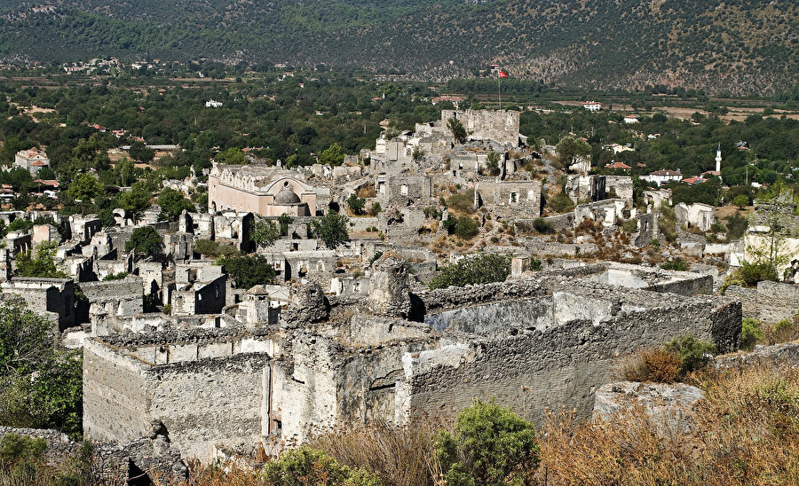 Terk edilmiş Kayaköy Örenyeri’nin yerleşim yapısı. 