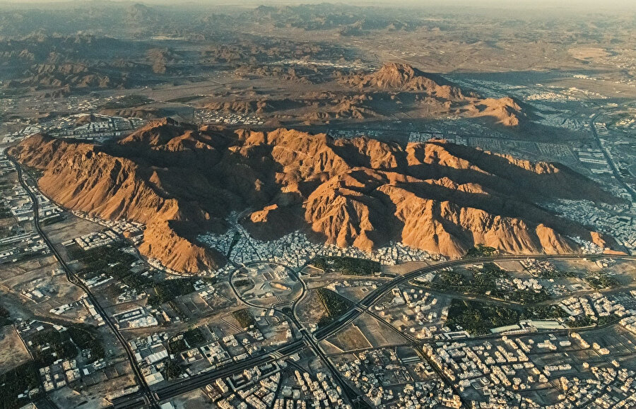 Uhud Dağı