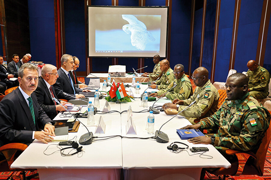 2005 yılı ile başlayan Türkiye’nin Afrika açılım politikası ‘kazan kazan’a dayanmaktaydı.