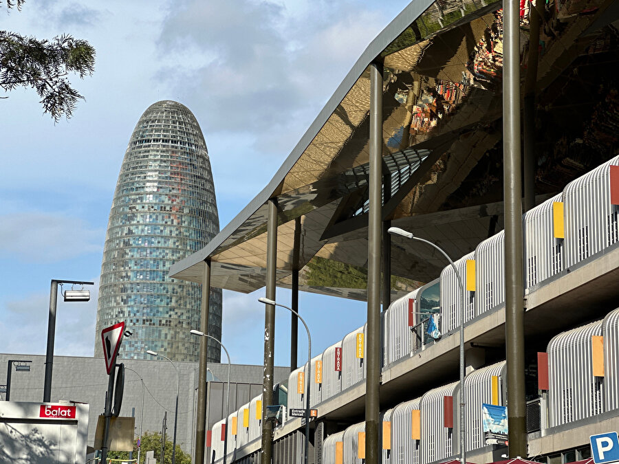 Mercat dels Encants. Fotoğraf: Lâl Dalay 