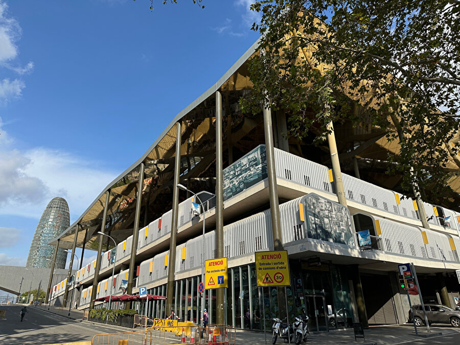 Mercat dels Encants. Fotoğraf: Lâl Dalay 