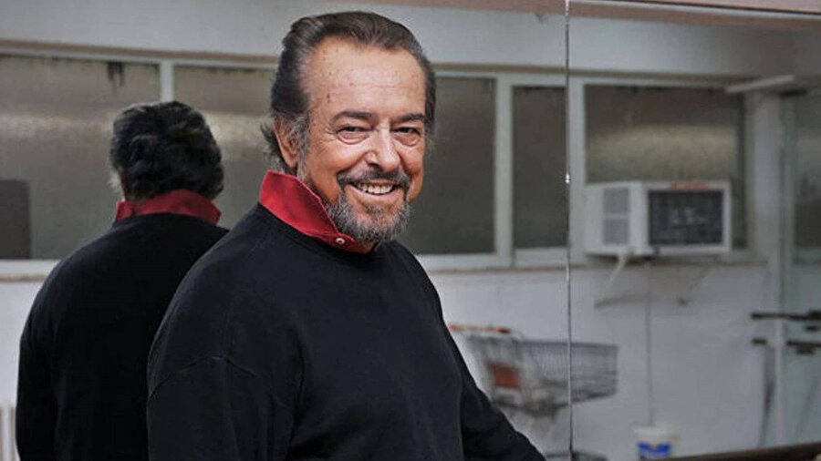 Gazeteci Güneri Cıvaoğlu