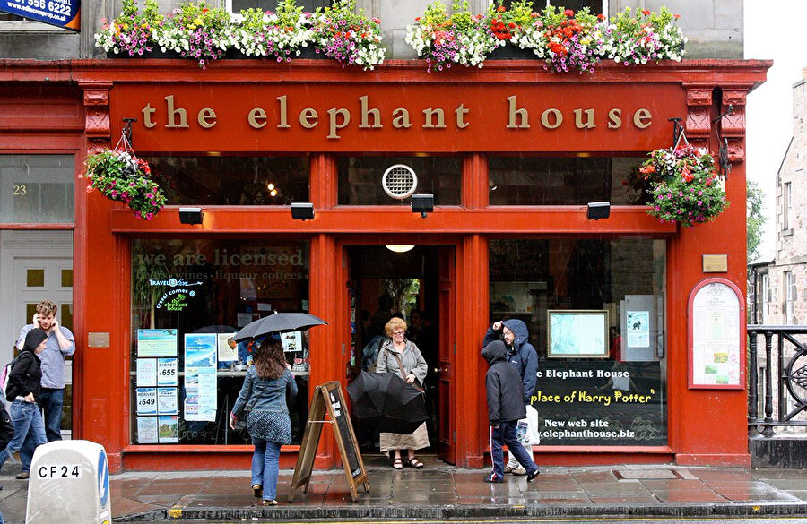 The Elephant House.