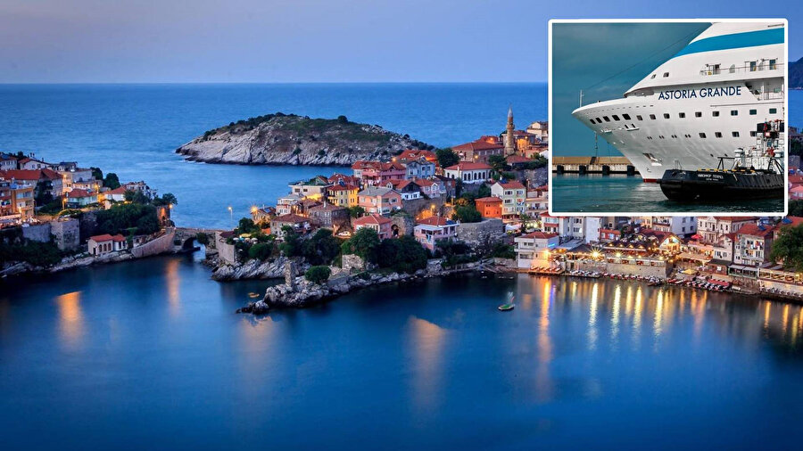 Rus turistler Amasra'da kayalık alanda mahsur kaldı.