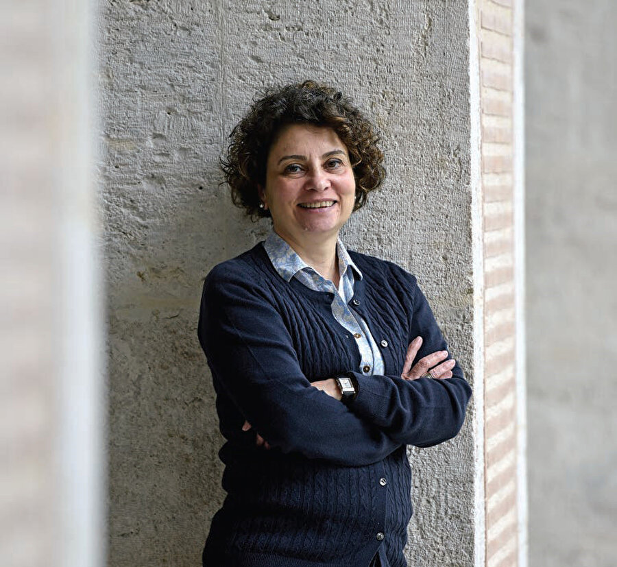 Doç. Dr. Ayşen Şatıroğlu.
