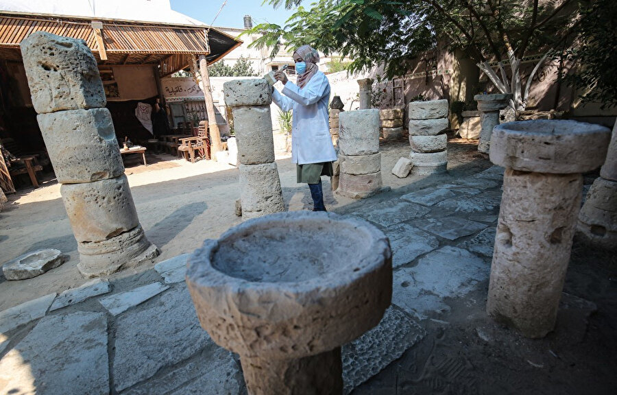 El-Karara Kültür Müzesi'ndeki eserler temizlenirken, 19 Ekim 2020.