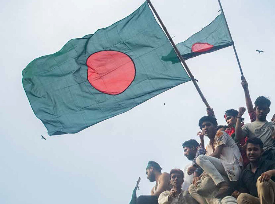 Bangladeş'teki isyanın perde arkası.